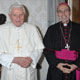 O Papa Bento XVI ao lado de Mons. Velasio De Paolis, Delegado Pontif&iacute;cio para a Congrega&ccedil;&atilde;o dos Legion&aacute;rios de Cristo (Foto: L'Osservatore Romano).
