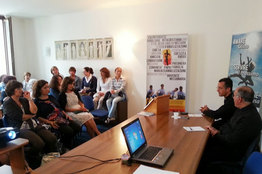 P. Óscar Náder incontra i membri del Regnum Christi di Padova.