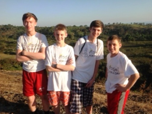 8th graders on Mission to El Salvador