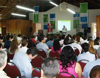 Los matrimonios pudieron reflexionar en elementos que pueden ayudarles a mejorar su relación de pareja.