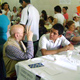 Los j&oacute;venes y los abuelos convivieron en una jornada recreativa.