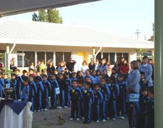 Más de 100 niños iniciaron su curso escolar en el Colegio Mano Amiga.