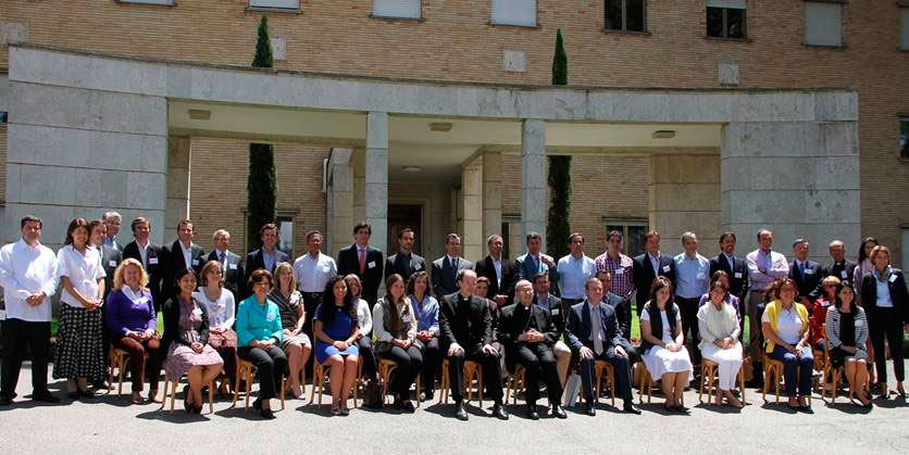 Foto de grupo tomada el 6 de Junio después de la misa celebrada por el Card. Velasio De Paolis, delegado pontificio de la Legión y el Regnum Christi