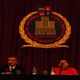 Arturo Mari durante la conferenza presso il Villaggio dei Ragazzi, a Maddaloni (CE). A sinistra il Dott. Onorati, che ha presnetato la conferenza.