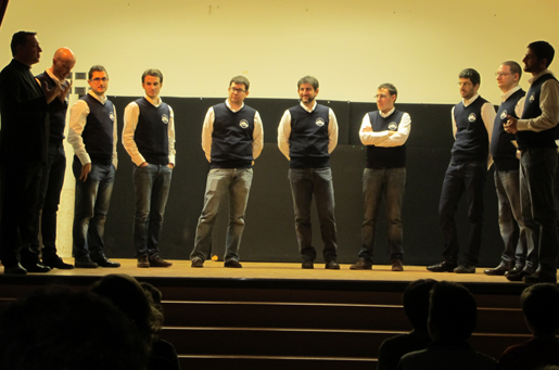 P. Andrea Giustiniani, L.C. presenta il coro “La Patria”.