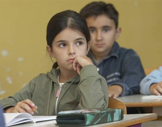 Los beneficiaros de este programa, especialmente los niños, reciben campañas positivas sobre los valores familiares.