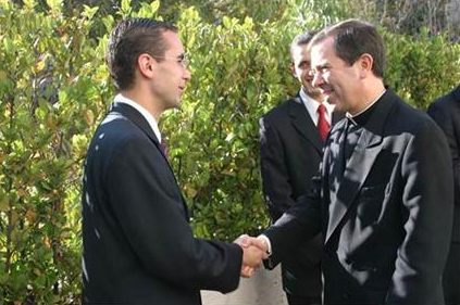 José Antonio Dávila saluda a nuestro director general