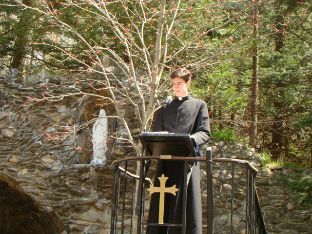 Religioso en peregrinación