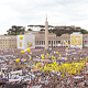 Piazza San Pietro gremita (Foto: L�Osservatore Romano)