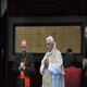 &laquo;Uomo dei dolori, che porta su di s&eacute; la passione dell�uomo di ogni tempo e di ogni luogo, anche le nostre passioni, le nostre sofferenze, le nostre difficolt&agrave;, i nostri peccati&raquo;. Benedetto XVI, 2 maggio 2010.
