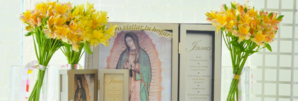 Retablo de la Virgen Peregrina de la Familia.