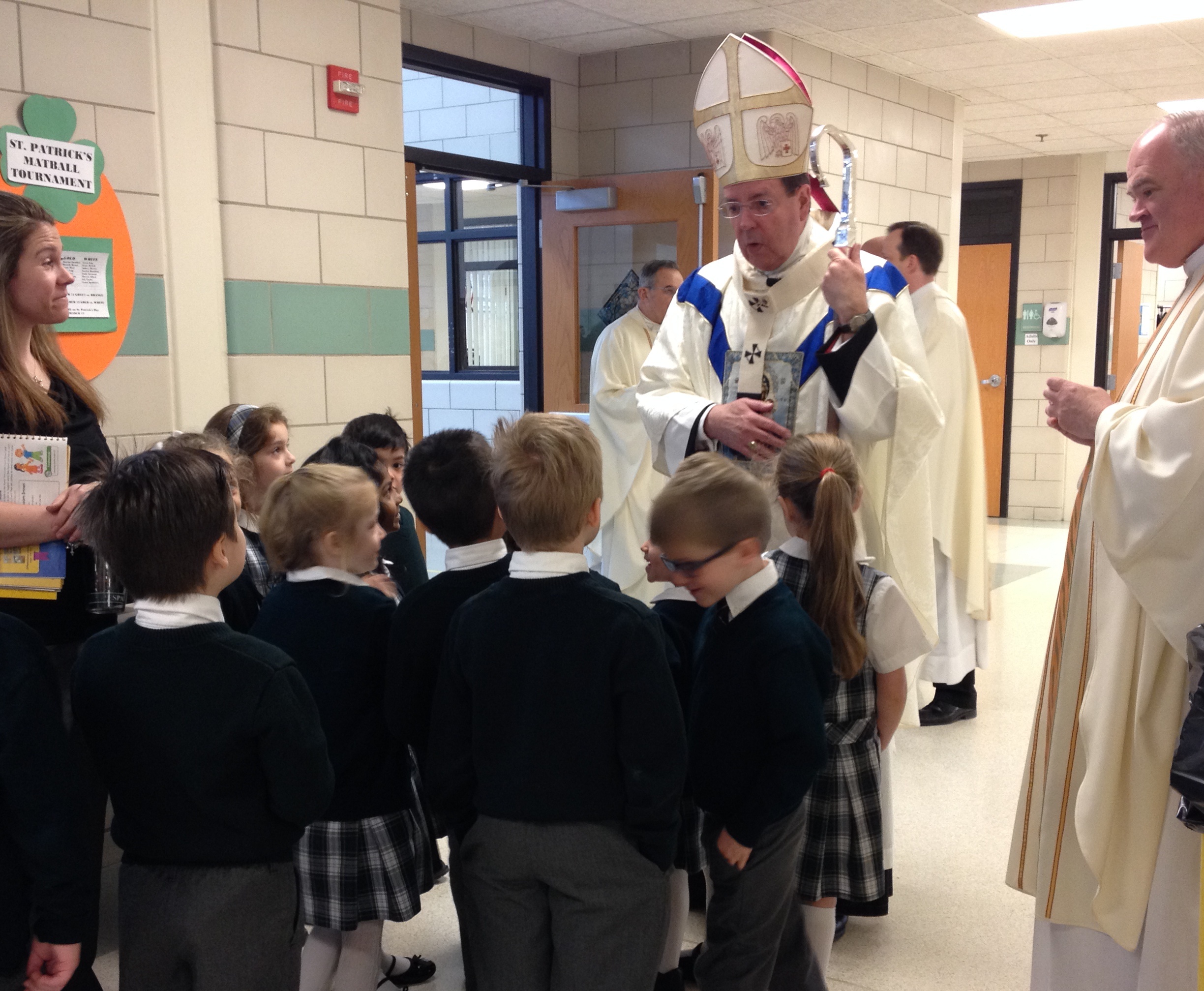 Archbishop blesses EA Kindergarteners