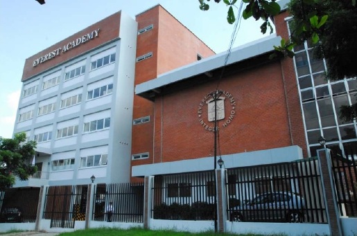 Everest Manila Middles School Building
