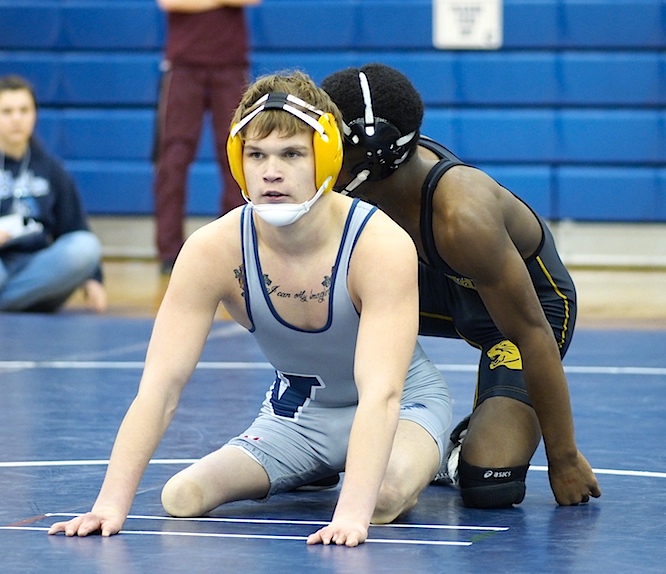 Wrestler Nik Hoot