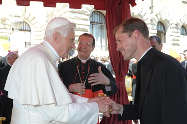 pope and fr mark haydu