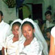 Misa de primeras comuniones en la parroquia Santa Luc&iacute;a, en la localidad de Escuintla (Guatemala), con las dos ni&ntilde;as con capacidades diferentes que recibieron la catequesis de Miguel Xar.