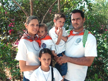 Antonio González-Aller con su familia