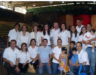 Los organizadores del evento, pertenecientes a Familia Unida de Monterrey.